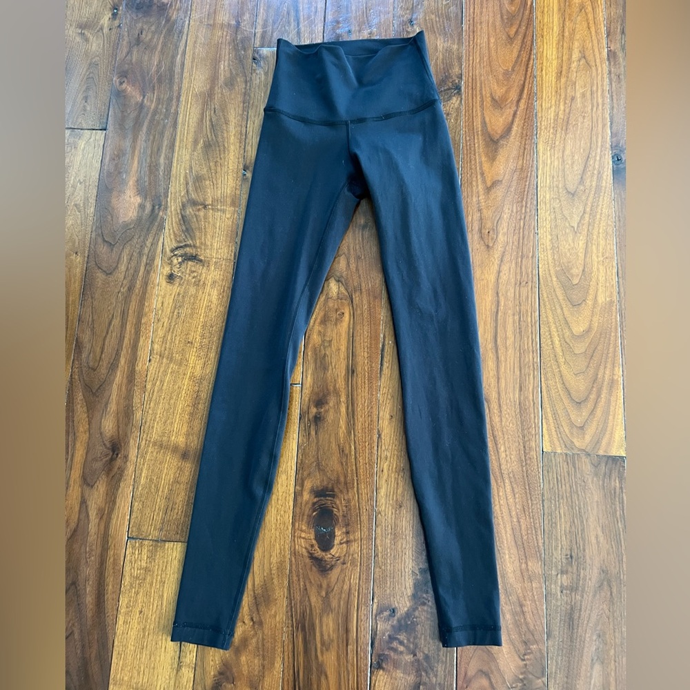 Lululemon wunder under